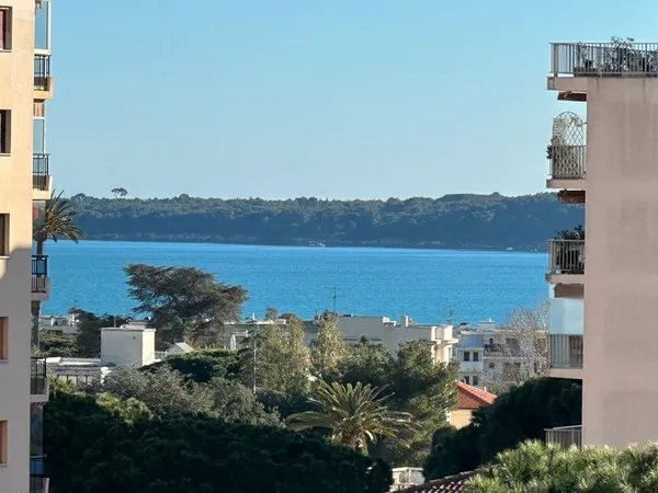 Cannes vue mer