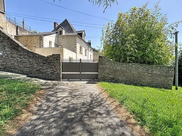 Maison Laval 6 pièce(s) 130 m2