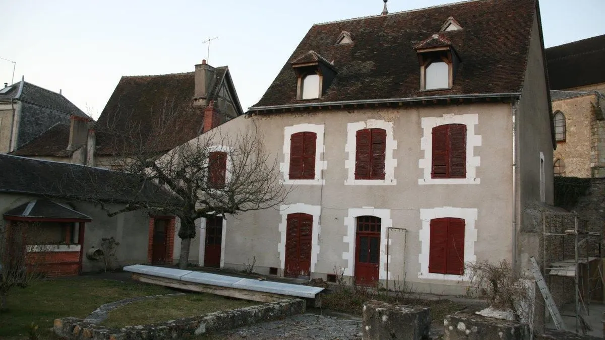 Photo 1