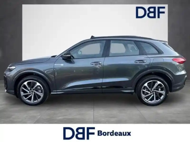 Audi Q5 suv e hybrid quattro 299 ch s tronic — photo 13