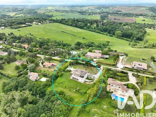 Maison 9 pièces 350 m²