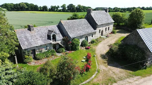 Longère 8 pièces 250 m²
