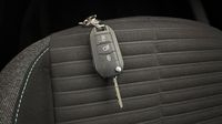 Peugeot 2008 1.2 PureTech 100ch S&S Style — photo 16