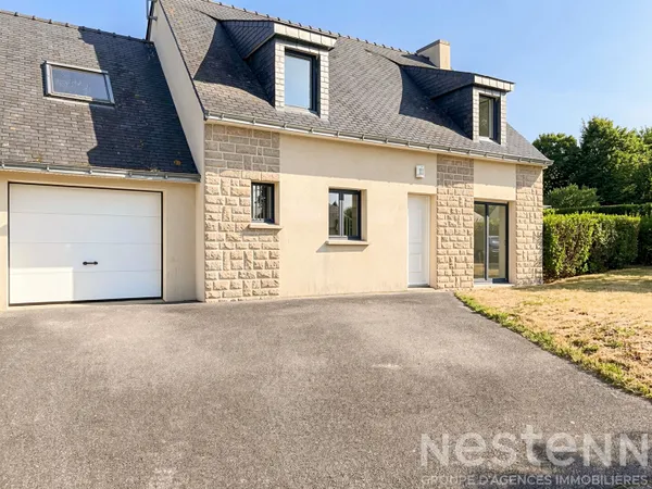 Maison 4 chambres, vie de plain pied, garage et jardin - 92m² - Kernours Kervignac