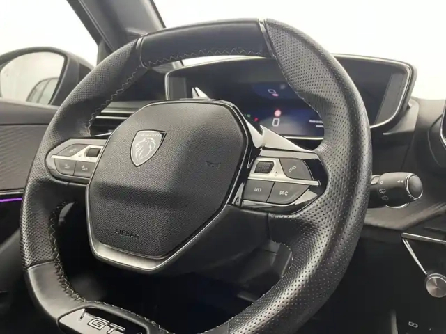 Peugeot 208 puretech 100 s&amp;s bvm6 — photo 29