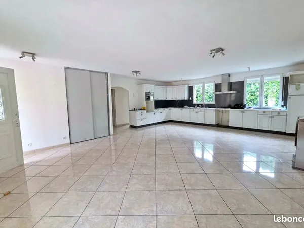 Pavillon 6 pièces 124 m²