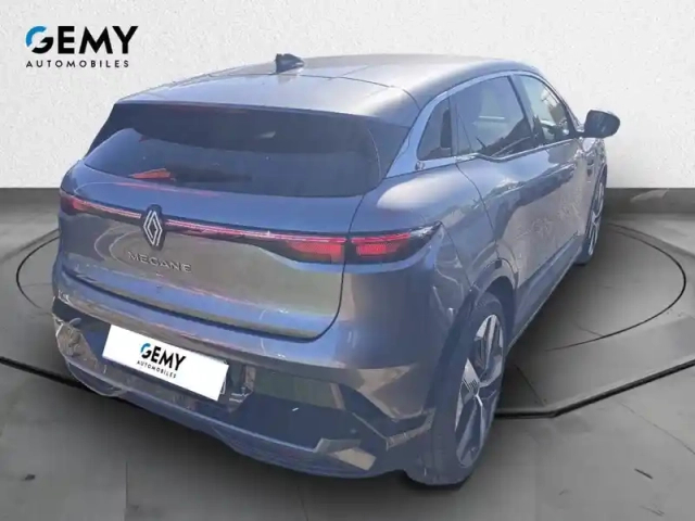 Renault Megane e-tech ev40 130ch standard charge — photo 19