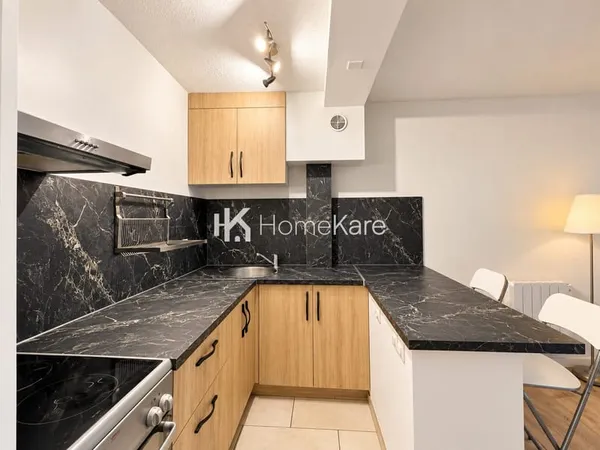 CHARMANT APPARTEMENT RÉNOVÉ AVEC JARDIN PRIVATIF !