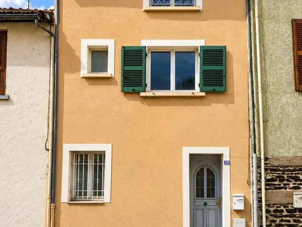 Maison 115 m² habitable avec cour et garage