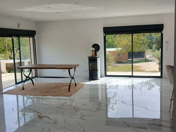 Maison neuve individuelle