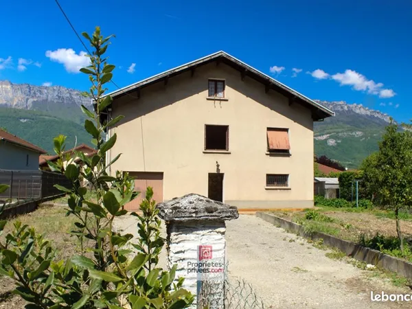 Maison 6 pièces 157 m²