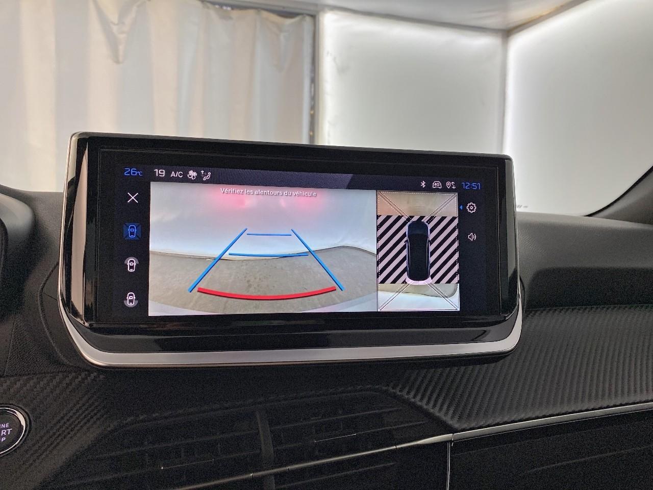Peugeot 2008 hybrid 145 ch e-dcs6 allure — photo 17