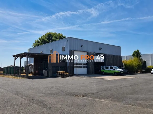 Local d'activité 464 m²