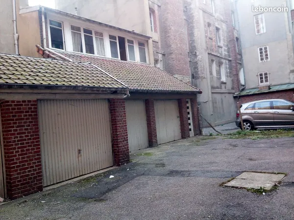 Parking / garage