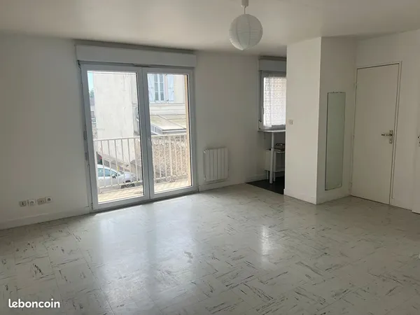 Studio 1 pièce 29 m²