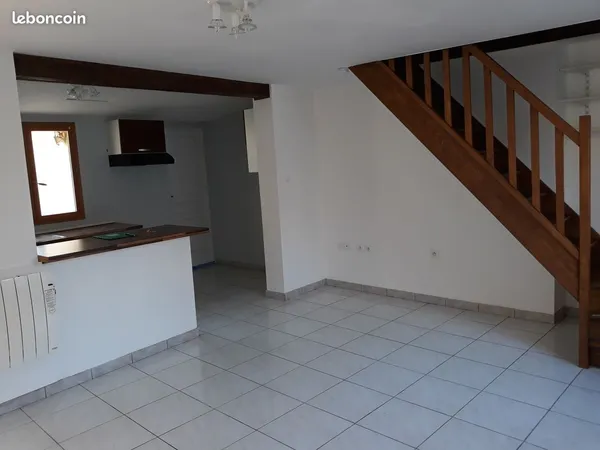 Maison avec petite cour