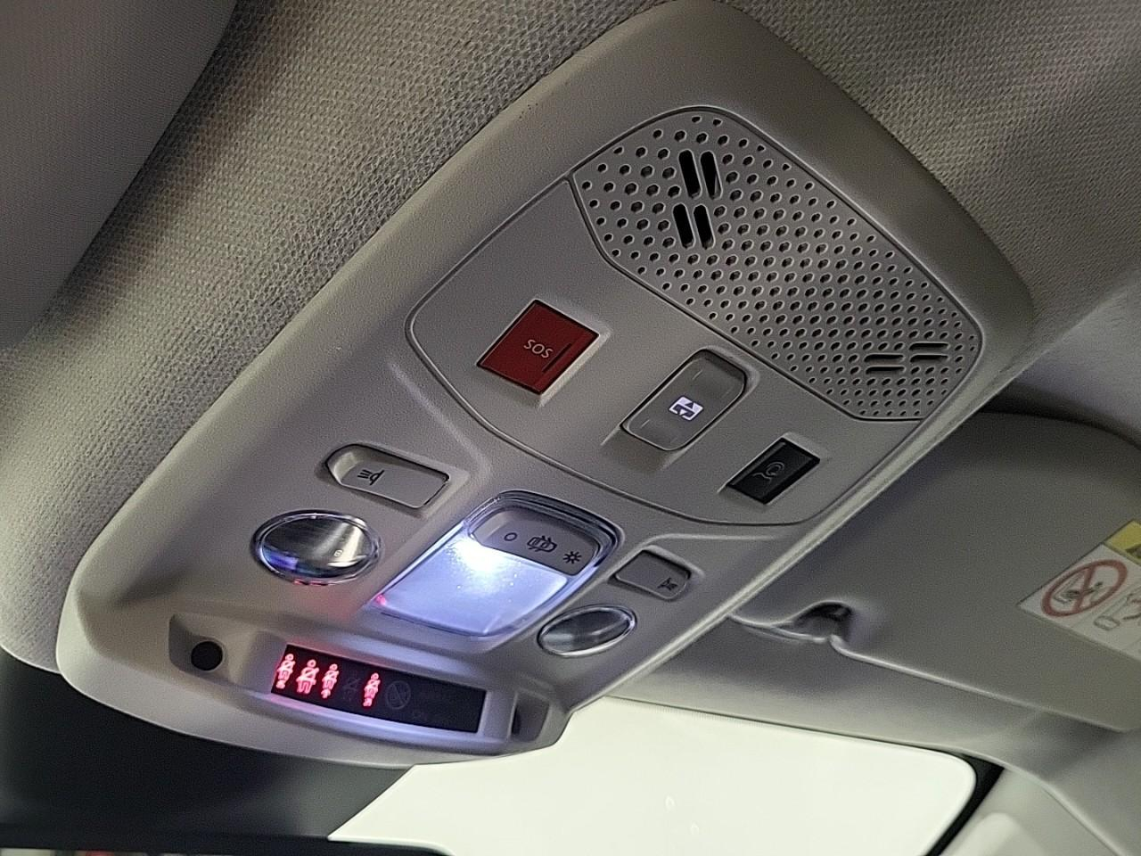 Citroën C4 e-c4 136 ch automatique shine pack — photo 24