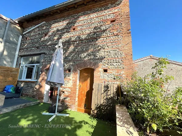 Maison de village avec jardin