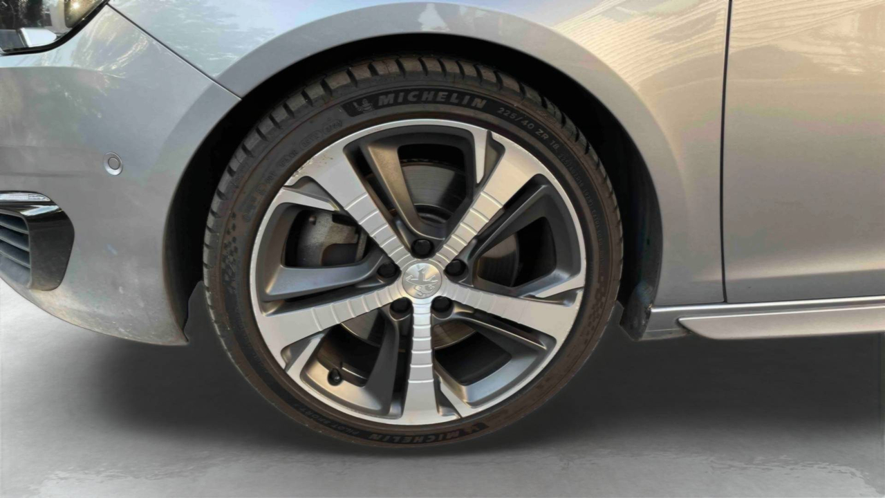 Peugeot 308 2.0 BlueHDi 180ch S&amp;S EAT6 — photo 14