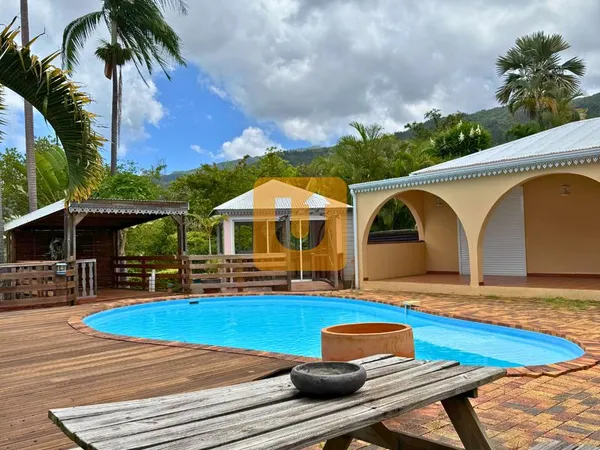 Villa 6 pièces 160 m²