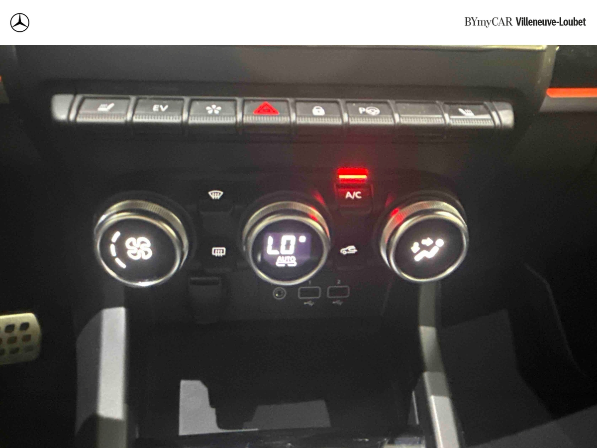 Renault Arkana E-Tech 145 - 21B — photo 18