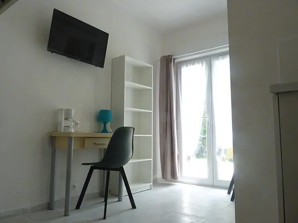 Studio 1 pièce 14 m²