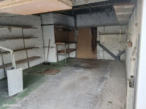 Vends grand garage