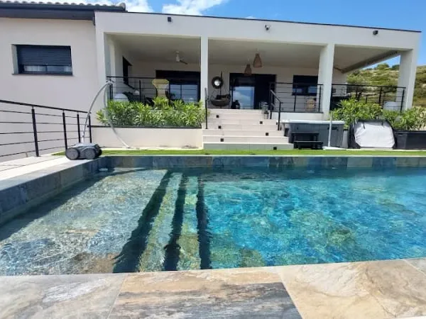 Villa 4 pièces 180 m²