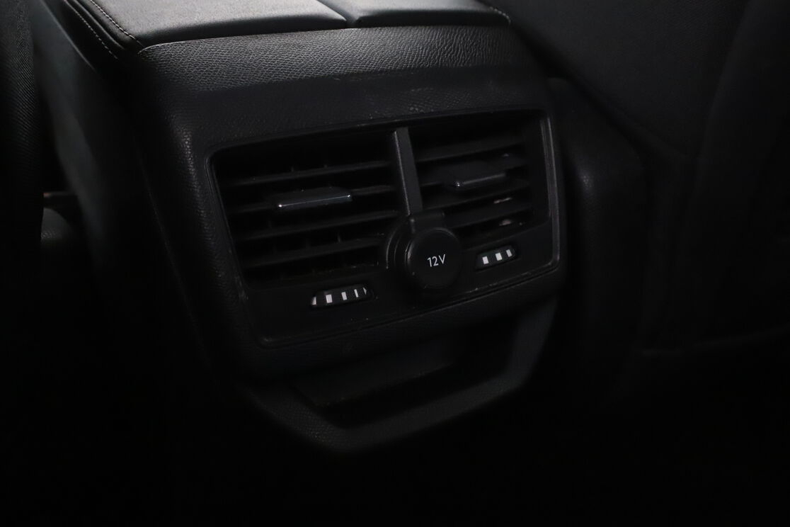 Peugeot 3008 1.2 PureTech Allure — photo 13