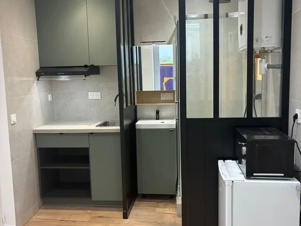 Studio 10m2 entièrement rénové