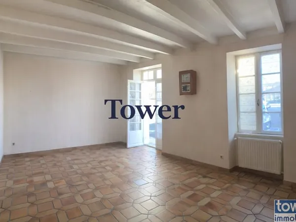 MATHA 17160 - Maison 4 pièces de 110 m2 sur un terrain d