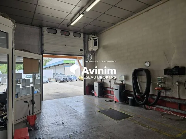 Boutique 400 m²