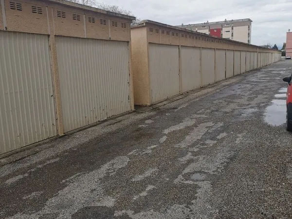 Garage secteur comtadine