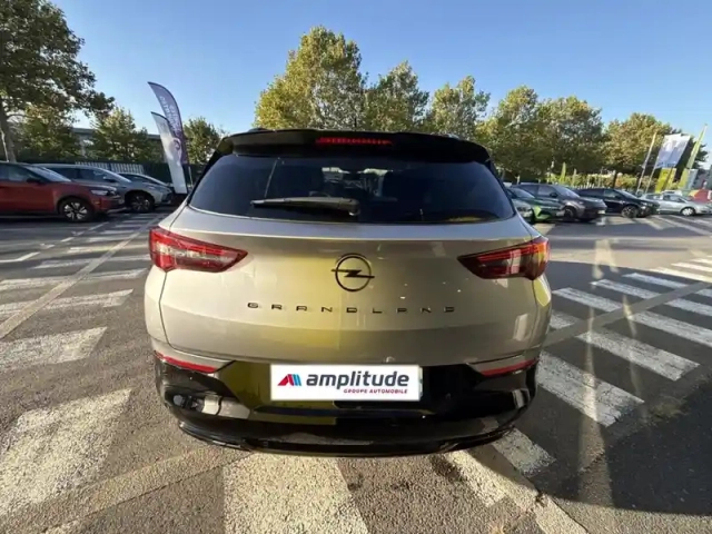 Opel Grandland 1.2 turbo 130ch gs — photo 6