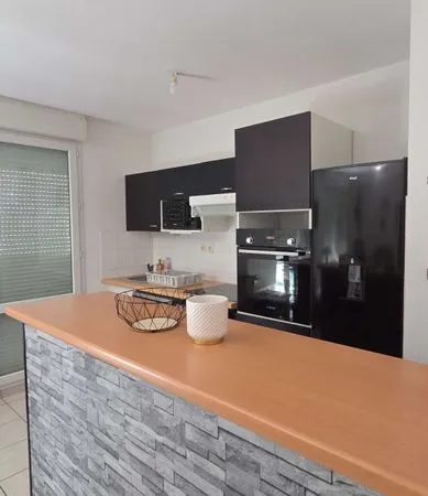 Location appartement de 60m2, sans vis à vis, quartier Bregille, 985