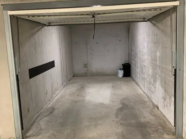 Box voiture à louer - Saint-Julien-en-Genevois