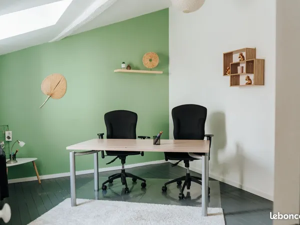 Bureau partagé à Meung-sur-Loire — ton bureau à toi, le jour où tu en as besoin