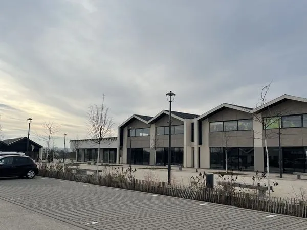 Local 1044 m² Tomblaine