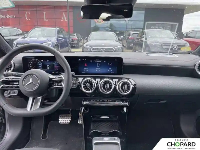 Mercedes Cla shooting brake 200 d 8g-dct — photo 12