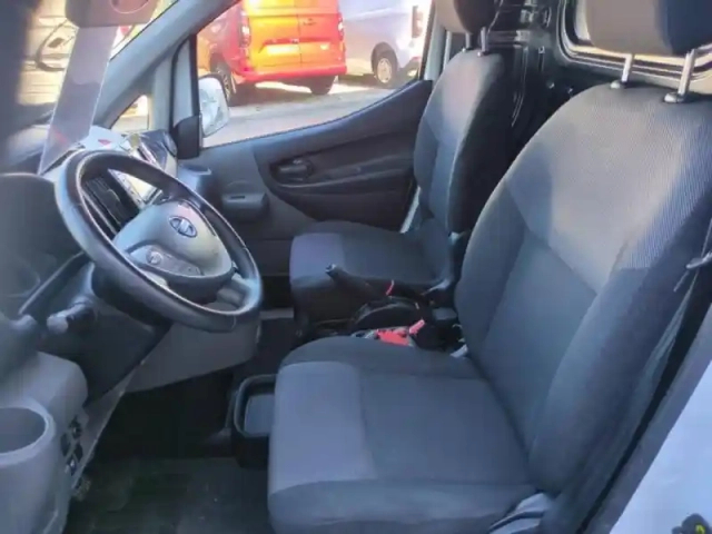 Nissan Nv200 e- 24kwh 109ch business 4p — photo 12