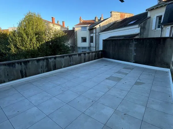 T2 de 55 m² avec grande terrasse à Périgueux