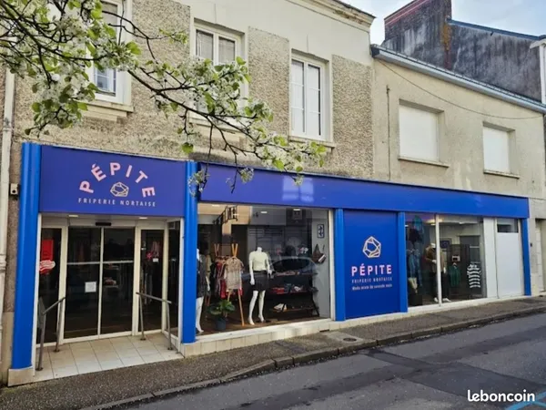 Friperie indépendante clé en main à reprendre