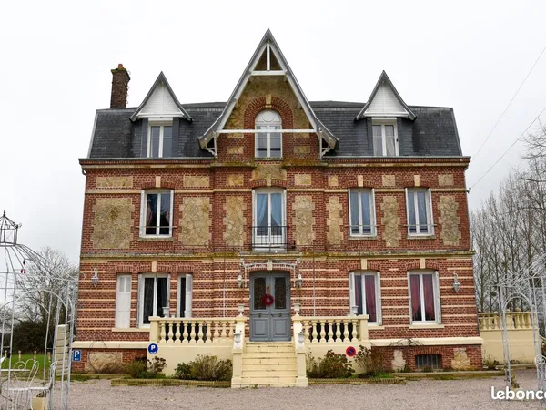 Manoir de caractère de 420 m² avec piscine intérieure et parc arboré - Normandie