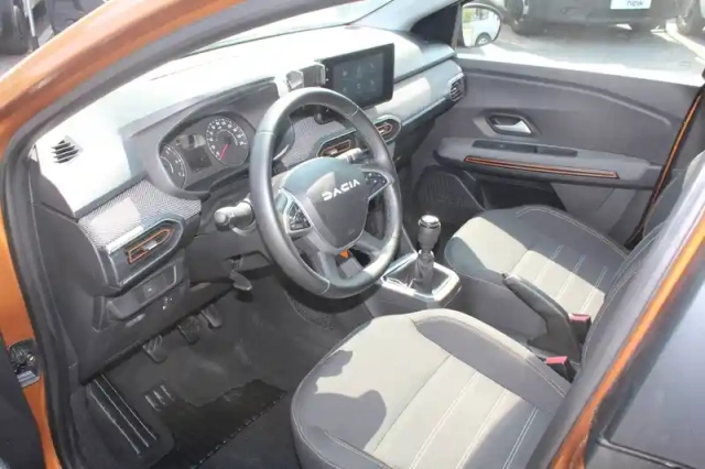 Dacia Sandero eco-g 100 — photo 7