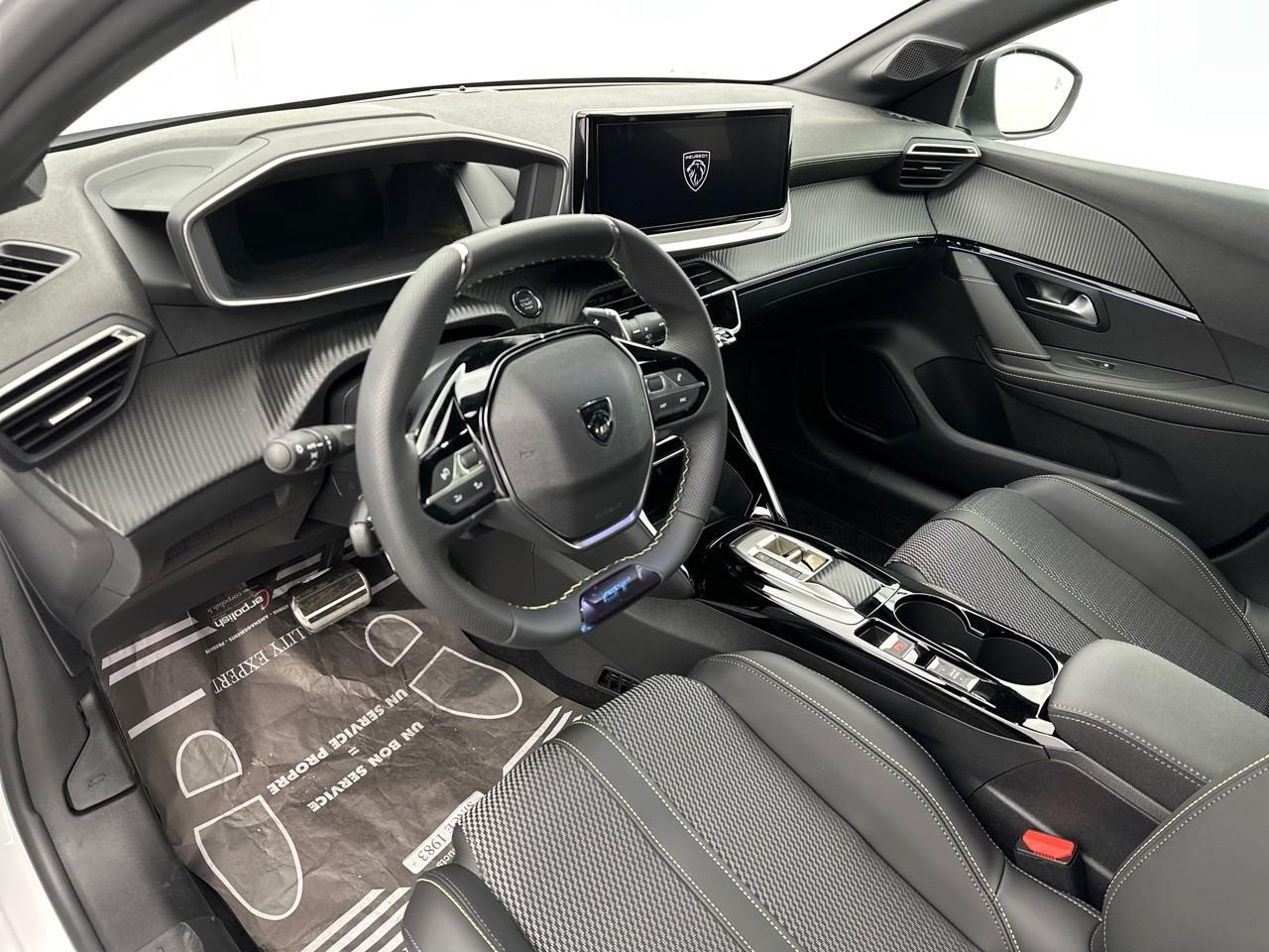 Peugeot 208 hybrid 145 e-dcs6 gt — photo 8