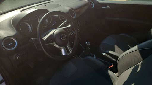 Opel Adam 1.4 87 - Rocks – 2018 – 129788 km – Essence – Boîte Manuelle — photo 15