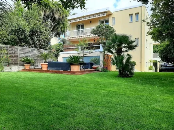 Villa 6 pièces 173 m²
