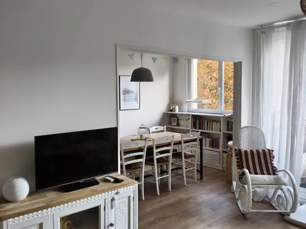 Appartement 5 pièces - 77 m² - Buc (78530) - Balcon, box et cave