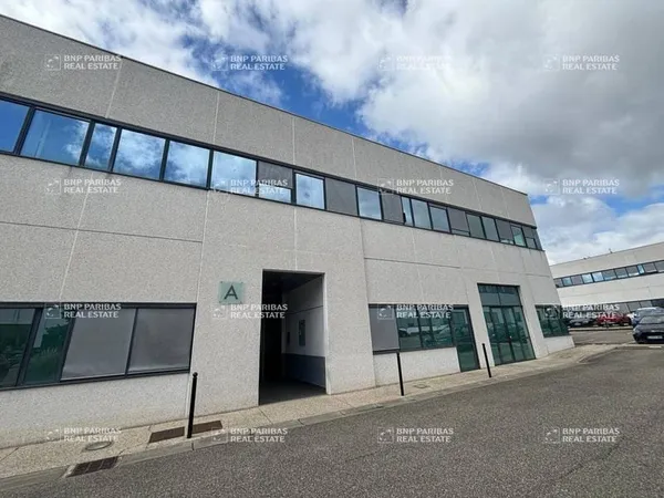 Bureau 1161 m²
