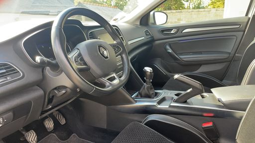 Renault Megane Estate 1.5 dCi 110 - Intens – 2018 – 111679 km – Diesel – Boîte Manuelle — photo 58